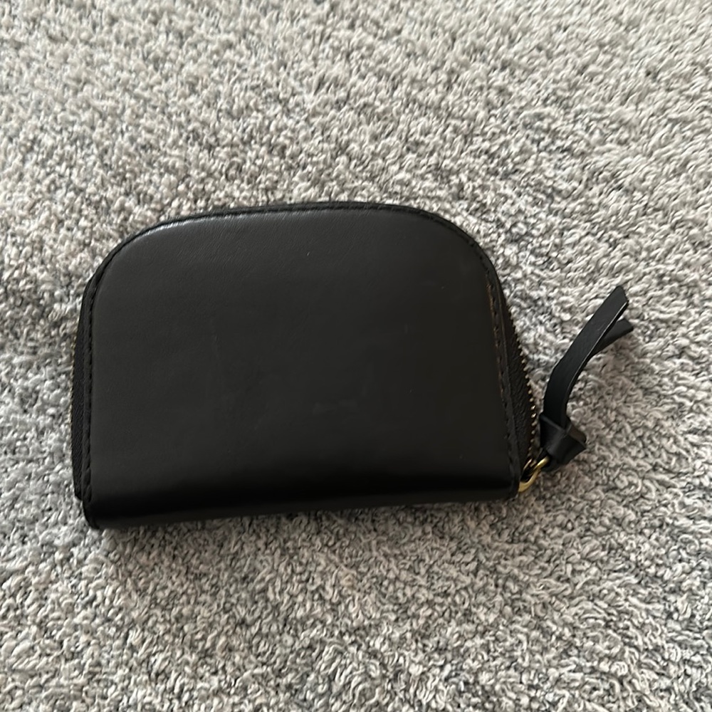 black wallet